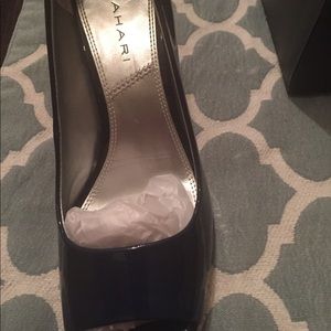 Tahari peep toe heels